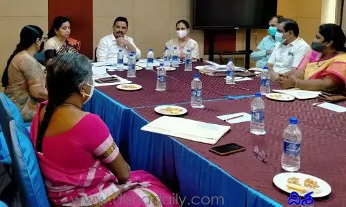 దివ్యాంగులకు త్వరలోనే బ్యాటరీ ట్రై సైకిల్స్: కేతిరెడ్డి వాసుదేవరెడ్డి