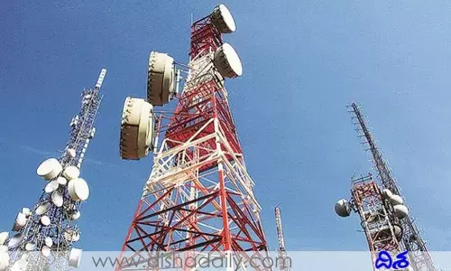 జనవరిలో 0.81 శాతం తగ్గిన టెలికాం సబ్‌స్క్రైబర్లు!