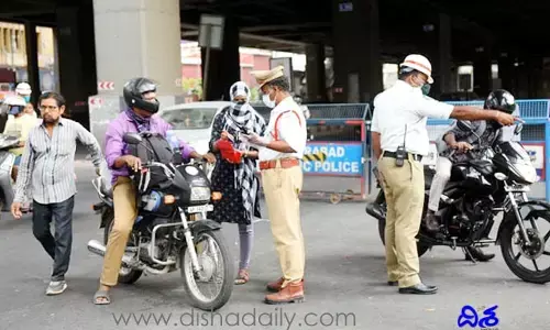 వాహనదారులకు అలర్ట్: ట్రాఫిక్ చలాన్ల రాయితీ గడువు పొడిగింపు