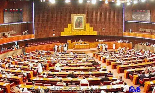 ప్రధానిపై సొంత పార్టీలో తిరుగుబాటు..