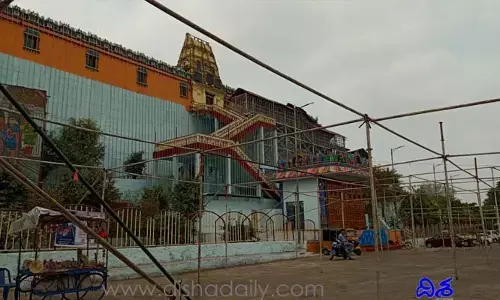 కళ్యాణానికి ముస్తాబవుతోన్న భద్రాద్రి రామయ్య.. ముమ్మరంగా ఏర్పాట్లు!