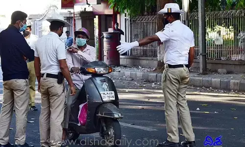 వాహనదారులకు షాకిచ్చిన కేంద్రం.. భారీగా పెంచిన హరిత పన్ను