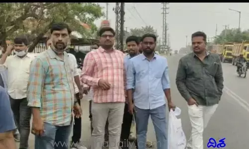 టీఆర్ఎస్‌లో చేరనందుకే అక్రమ కేసులు పెట్టారు