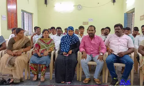 మహిళైతే కాంగ్రెస్ నేత ఇలా చేస్తాడా.. మండిపడుతున్న ఎంపీటీసీలు