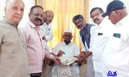 చేనేతపై జీఎస్టీ తొలగించాలని ప్రధాని మోడీకి మహా వస్త్ర లేఖ