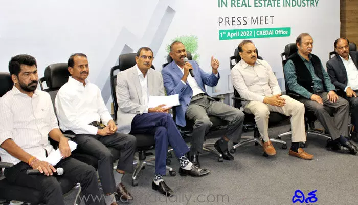 భారీగా పెరిగిన సిమెంటు ధరలు.. రియల్ ఎస్టేట్ పనులు నిలిపివేత! భారీగా పెరిగిన సిమెంటు ధరలు.. రియల్ ఎస్టేట్ పనులు నిలిపివేత!