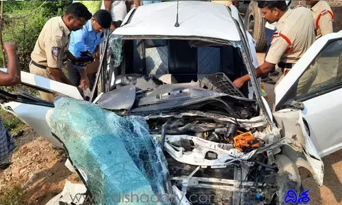 బిగ్ బ్రేకింగ్: ఘోర రోడ్డు ప్రమాదం.. నలుగురు దుర్మరణం