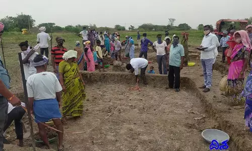 ఉపాధి హామీ పథకంలో ఆ లీడర్ల జోక్యానికి ఫుల్ స్టాప్..