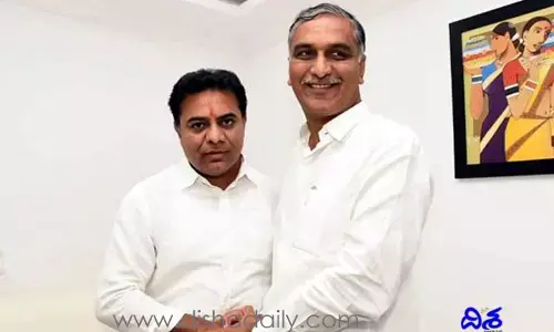 కేటీఆర్ ఎక్కడ..? ఆచూకీ లేని హరీశ్ రావు!