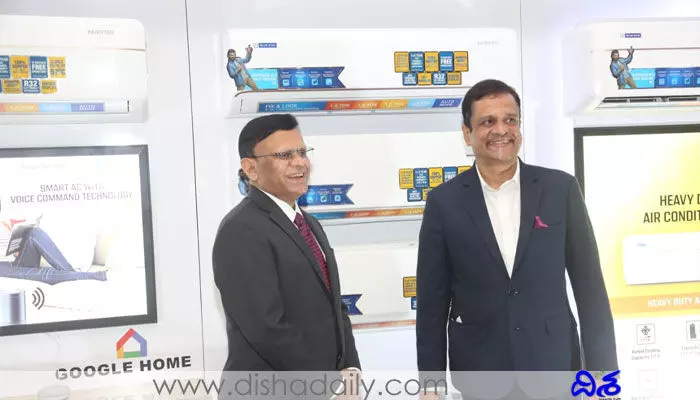 Blue Star AC: తక్కువ ధరలో బ్లూస్టార్ కొత్త స్ప్లిట్ ఏసీలు! Blue Star AC: తక్కువ ధరలో బ్లూస్టార్ కొత్త స్ప్లిట్ ఏసీలు!
