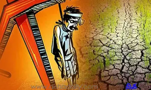 తెలంగాణలో ఏడేళ్లలో 5591 మంది రైతులు ఆత్మహత్య