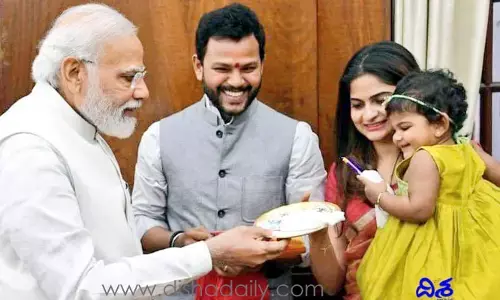 టీడీపీ యువ ఎంపీ కూతురికి చాక్లెట్ ఇచ్చిన ప్రధాని మోడీ
