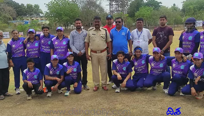 మహిళా క్రికెట్ టోర్నీలో కలకత్తా బ్లాస్టర్ విజయం మహిళా క్రికెట్ టోర్నీలో కలకత్తా బ్లాస్టర్ విజయం