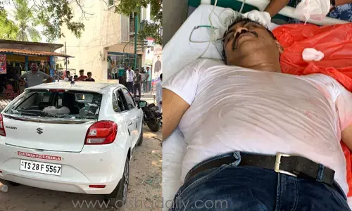 చర్లలో టీఆర్ఎస్ వర్గీయుల కుమ్ములాట..