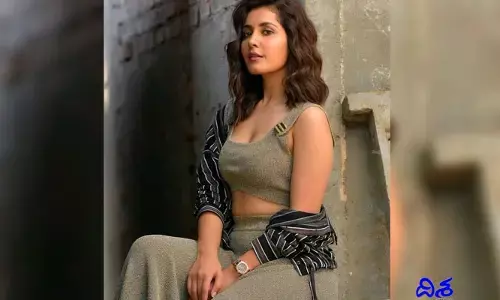 Rashi Khanna: దయచేసి ఆపండి.. అభిమానులను వేడుకుంటున్న స్టార్ హీరోయిన్