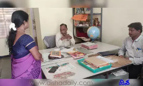 కేజీబీవీ సిబ్బందిపై డీఈఓ ఆగ్రహం