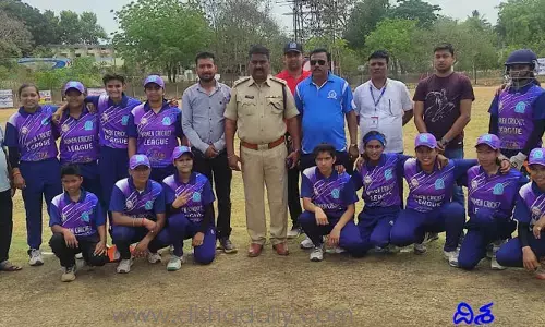 మహిళా క్రికెట్ టోర్నీలో కలకత్తా బ్లాస్టర్ విజయం