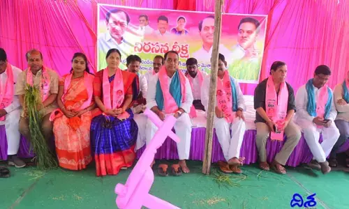 వడ్లు కొనేదాకా వదలం..రేపు ప్రతీ ఇంటిపై న‌ల్లా జెండా: మంత్రి ఇంద్రక‌ర‌ణ్ రెడ్డి