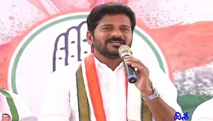 గవర్నర్కు ఆ అధికారం ఉంది.. వారందరిపై చర్యలు తీసుకోవాలి: Revanth Reddy గవర్నర్కు ఆ అధికారం ఉంది.. వారందరిపై చర్యలు తీసుకోవాలి: Revanth Reddy