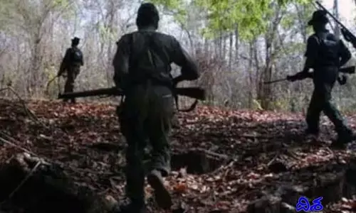 చర్ల మండలంలో ఎదురుకాల్పులు..!