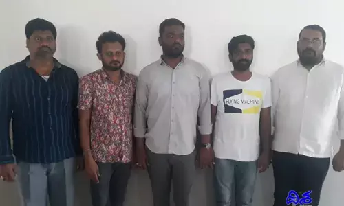 భారీగా క్రికెట్ బెట్టింగులు.. పోలీసుల మెరుపు దాడి..