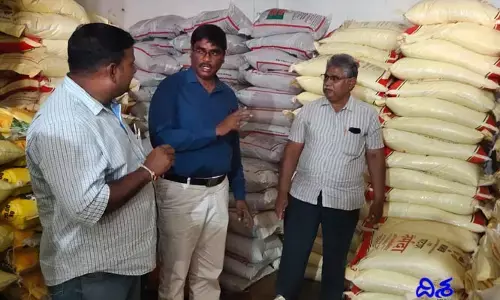 ఎరువులు, పురుగుల మందుల్లో భారీ కల్తీ.. తీవ్ర ఆగ్రహంలో రైతులు