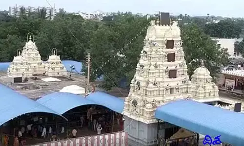 మరో వివాదం.. శివాలయంలో మాంసం వండిన నిర్వాహకులు