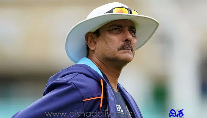 Ravi Shastri: అలా ఇప్పుడు చేస్తే అతడిపై లైఫ్ టైం బ్యాన్ పడేది: రవిశాస్త్రి Ravi Shastri: అలా ఇప్పుడు చేస్తే అతడిపై లైఫ్ టైం బ్యాన్ పడేది: రవిశాస్త్రి