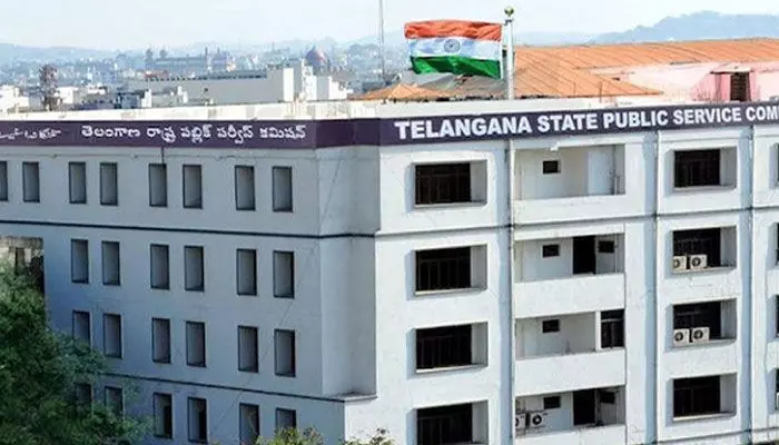 నిరుద్యోగులకు అలర్ట్.. TSPSC కీలక నిర్ణయం నిరుద్యోగులకు అలర్ట్.. TSPSC కీలక నిర్ణయం