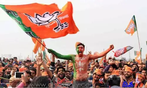 UP MLC Elections: యూపీ ఎన్నికల్లో బీజేపీ ఘన విజయం.. 36 కు 33 సీట్లు కైవసం