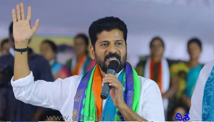 TPCC Chief Revanth Reddy Slams CM KCR and PM Modi Over Floods assistance