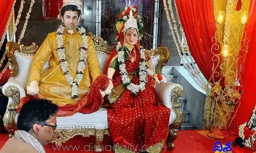 భలే అభిమానులు.. అలియా, రణబీర్ విగ్రహాలకు వివాహం.. ఎలా అంటే ?