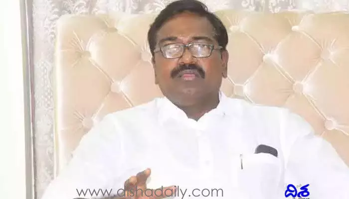 బర్త్ డే విషెస్.. మంత్రి పువ్వాడ అజయ్ ఖాన్ అంటూ పోస్టర్లు కలకలం బర్త్ డే విషెస్.. మంత్రి పువ్వాడ అజయ్ ఖాన్ అంటూ పోస్టర్లు కలకలం