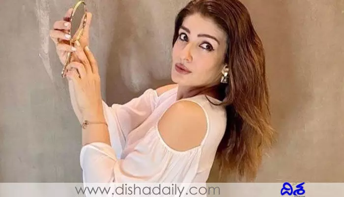 Raveena Tandon: నాతో స్టూడియో ఫ్లోర్స్ క్లీన్ చేయించారు.. స్టార్ హీరోయిన్ కామెంట్స్ Raveena Tandon: నాతో స్టూడియో ఫ్లోర్స్ క్లీన్ చేయించారు.. స్టార్ హీరోయిన్ కామెంట్స్