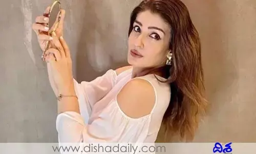 Raveena Tandon: నాతో స్టూడియో ఫ్లోర్స్‌ క్లీన్ చేయించారు.. స్టార్ హీరోయిన్ కామెంట్స్