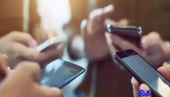 Internet Ban : ఇంటర్నెట్ బ్యాన్ మరో ఐదు రోజులు పొడిగింపు Internet Ban : ఇంటర్నెట్ బ్యాన్ మరో ఐదు రోజులు పొడిగింపు