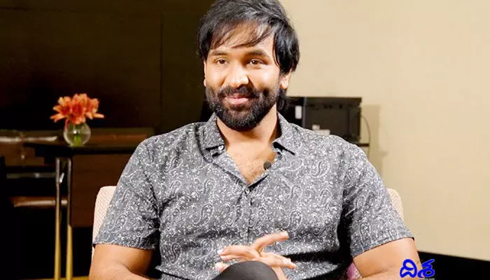 మళ్ళీ జగనే సీఎం... పవన్ కల్యాణ్పై హీరో మంచు విష్ణు కీలక వ్యాఖ్యలు మళ్ళీ జగనే సీఎం... పవన్ కల్యాణ్పై హీరో మంచు విష్ణు కీలక వ్యాఖ్యలు