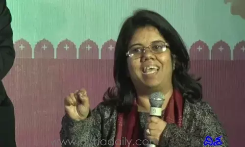 3.5 అడుగులు ఉన్న మహిళ.. IAS అధికారిణిగా..