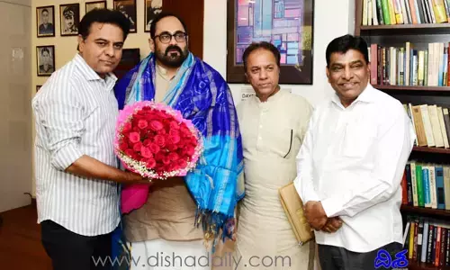 KTR meets union minister Rajeev Chandrasekhar for financial support to information technology