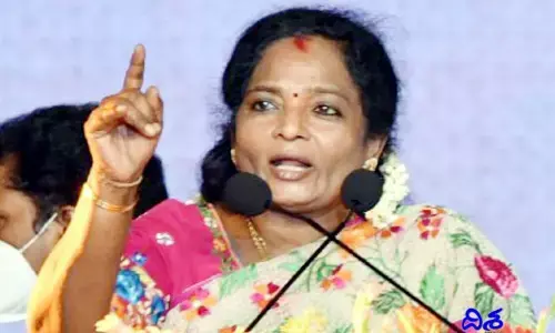 Governor Tamilisai holds mahila darbar in raj bhavan