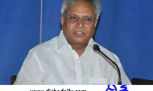Undavalli Arun Kumar Says, Polavaram Project Wont be completed while Hes Alive