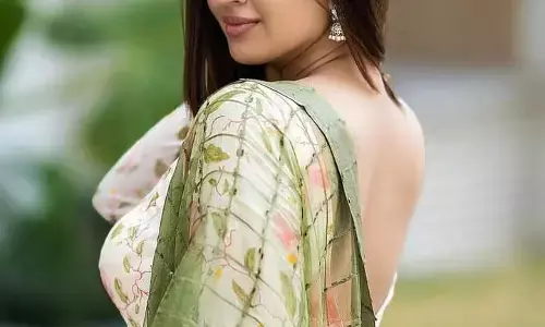 పూజిత పొన్నాడ రీసెంట్ హాట్ ఫోటోషూట్