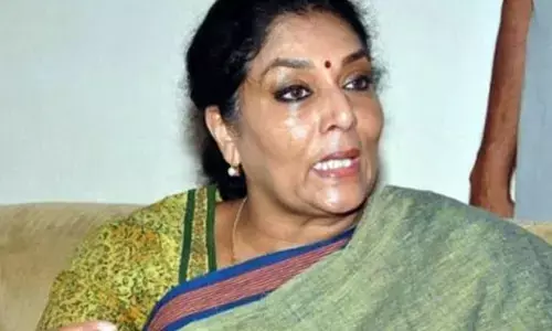 Renuka Chowdhury warns panjagutta si at raj bhavan protest