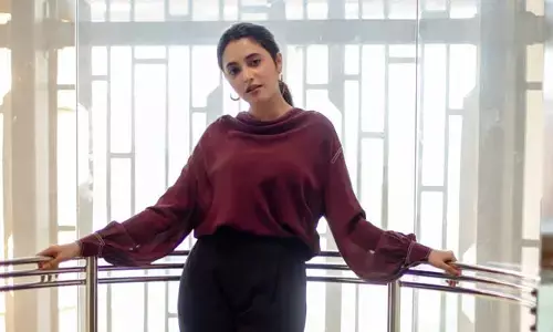 Priyanka Mohan hot photos in Morton costume