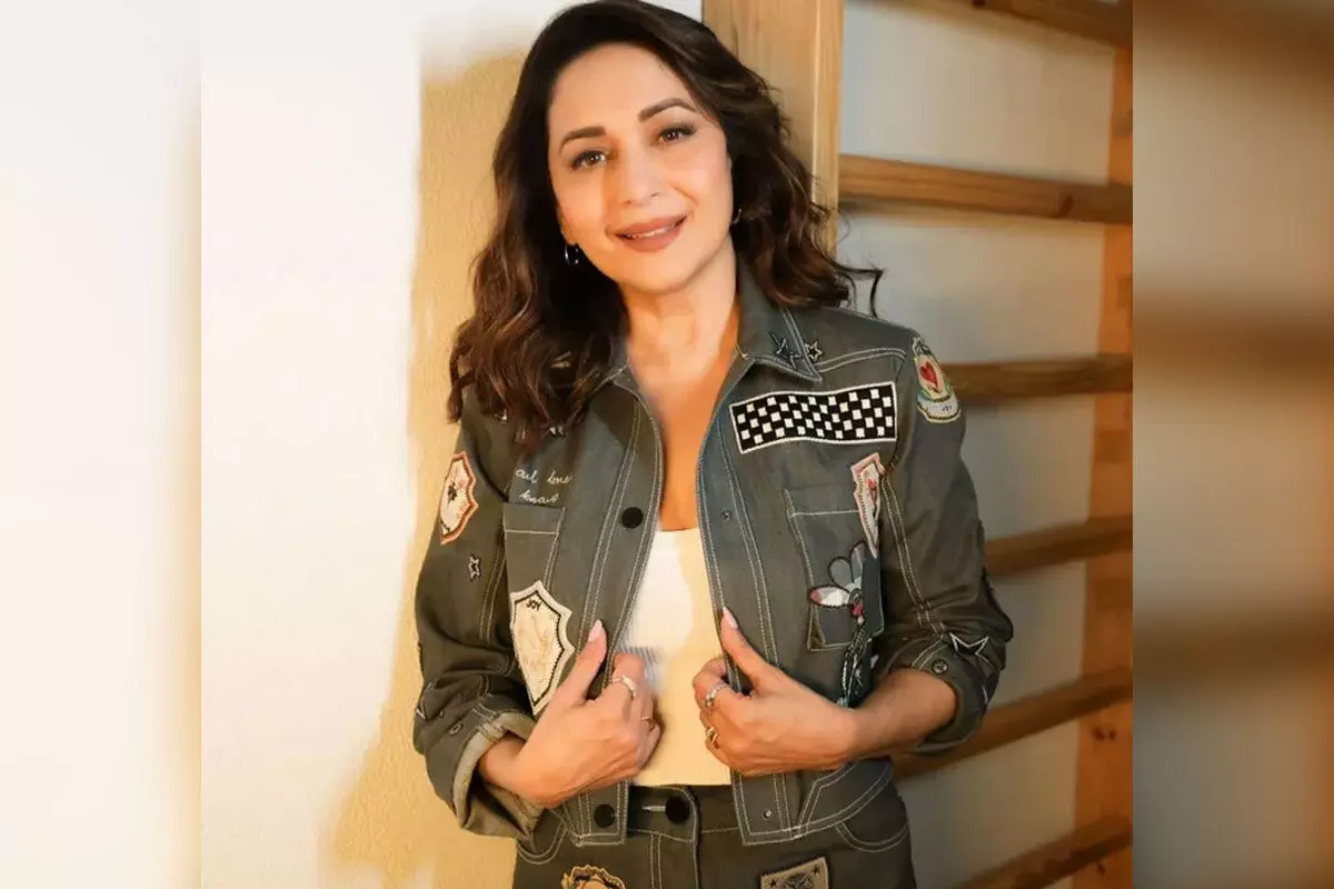 Madhuri Dixit shares her Bollywood journey with Fans