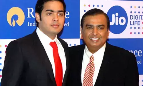 Mukesh Ambani Resigns From Board of Jio, Akash Ambani named new Chairman