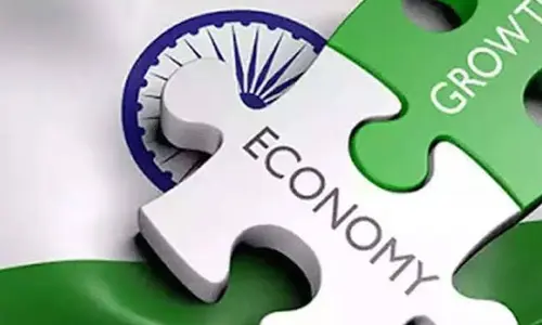 భారత వృద్ధి అంచనాను తగ్గించిన క్రిసిల్