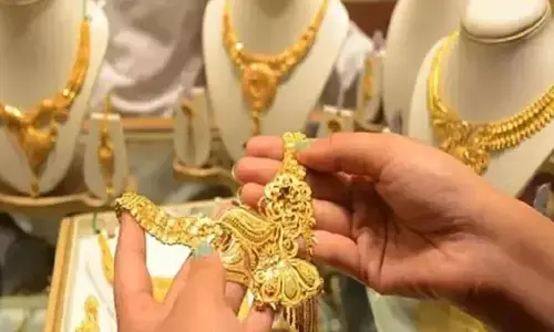 దిగుమతి సుంకం పెంపుతో ఒక్కరోజే రూ. 1,310 పెరిగిన బంగారం ధర!