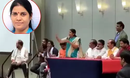 అమెరికాలో మంత్రి మల్లారెడ్డిని ఘోరంగా అవమానించిన మహిళా నేత