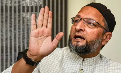 మోడీ సర్కార్‌పై విరుచుకుపడ్డ ఒవైసీ